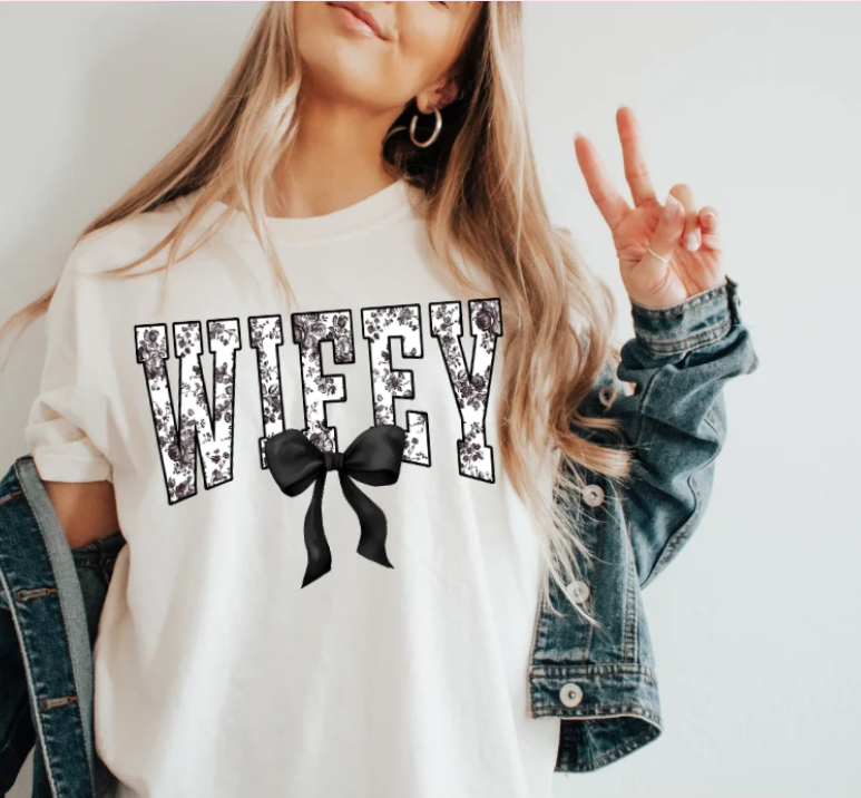 Wifey Floral Graphic tee