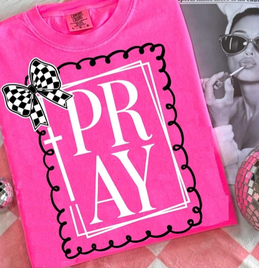 Pray with checkered Bow tee
